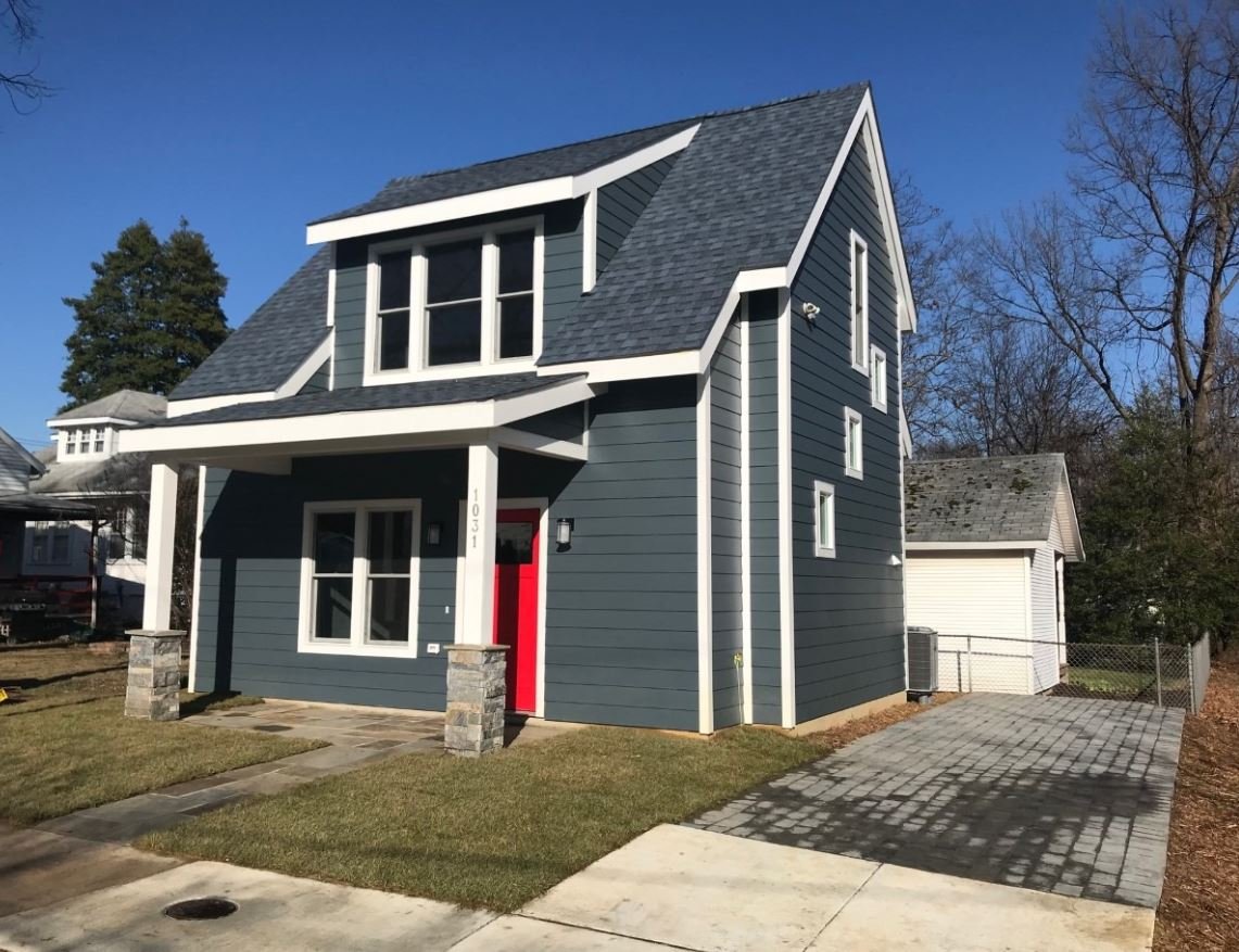 This Tiny Home in Clarendon, Arlington is Open for Excursions