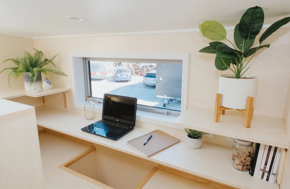 This Luxurious Tiny Dwelling Comes with a Small Dwelling Workplace